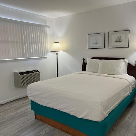 Voyager Inn Saint Ignace Esterno foto