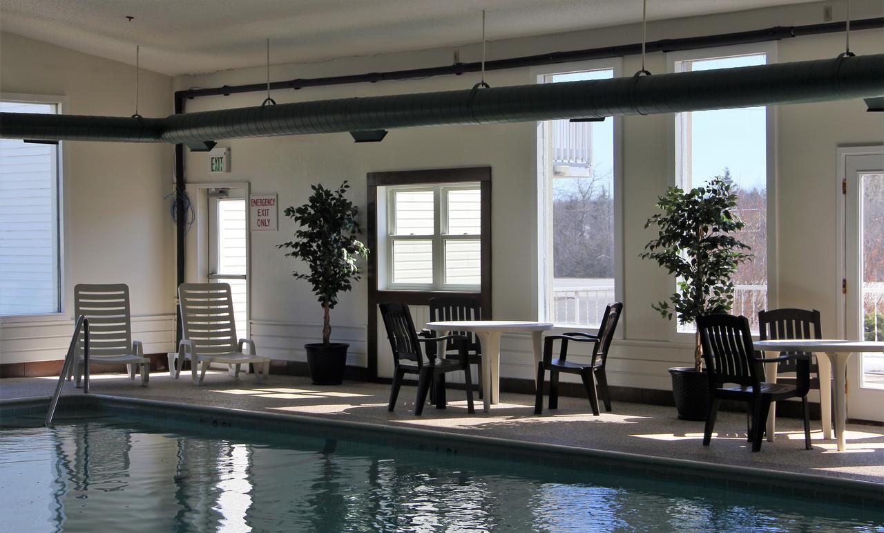 Voyager Inn Saint Ignace Esterno foto