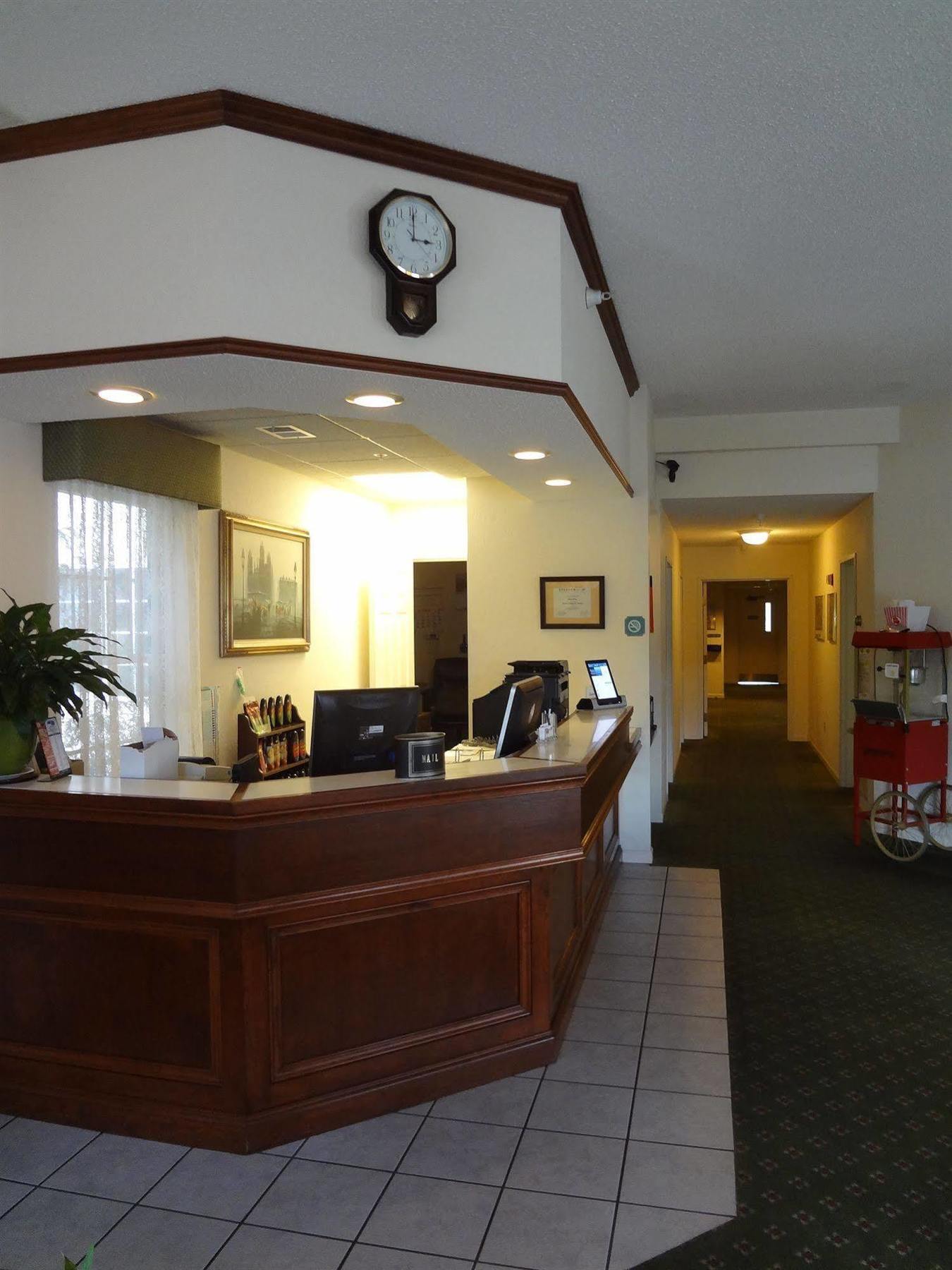 Voyager Inn Saint Ignace Esterno foto